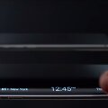 Naujose &bdquo;Samsung&ldquo; reklamose &bdquo;Samsung&ldquo; vėl griebiasi senos taktikos &ndash; pa&scaron;iepia &bdquo;iPhone&ldquo;