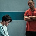 Pagrindinį vaidmenį seriale sukūrė  Owenas Cooperis, suvaidinęs 13-metį Jamie. &Scaron;alia &ndash; jo tėvą įkūnijęs Stephenas Grahamas