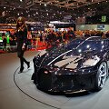 &bdquo;Bugatti&ldquo; Ženevoje pristatė  naują automobilį&bdquo;La Voiture Noire&ldquo; už 11 mln. eurų