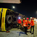Gelbėtojai po autobuso avarijos Indonezijoje / Basarnas / ZUMAPRESS.com