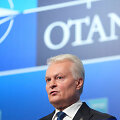 Prezidentas Gitanas Nausėda NATO vir&scaron;ūnių susitikime Ankaroje / Alastair Grant / via REUTERS