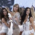 &bdquo;Victoria's Secret&ldquo; &scaron;ou: Lily Aldridge, Karlie Kloss ir Adriana Lima