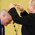Rusijos prezidentas Vladimiras Putinas ir Baltarusijos autoritarinis vadovas Aliaksandras Luka&scaron;enka