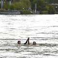 Prancūzijos sporto ministrė Amelie Oudea-Castera ir triatlonininkas Alexis Hanquinquant&lsquo;as