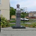Kristijono Donelaičio paminklas