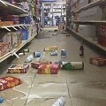 Drebėjimas i&scaron;vartė prekes parduotuvėje