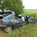 Kėdainių rajone į medį trenkėsi &bdquo;Renault&ldquo;