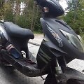 Sprukusį mopedo vairuotoją policininkai vijosi bėgdami