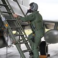 NATO vadovas Jensas Stoltenbergas sėdo prie naikintuvo &bdquo;Eurofighter&ldquo; &scaron;turvalo