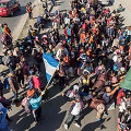Prie JAV sienos jau atvyko daugiau kaip 1,5 tūkst. migrantų karavano narių