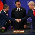 D. Trumpas su Tailando ir Kambodžos premjerais per taikos susitarimo pasira&scaron;ymo ceremoniją / MOHD RASFAN / AFP