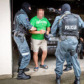 Policijos pareigūnai krečia įtariamųjų namus &Scaron;alčininkų rajone