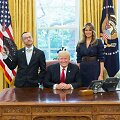 Nikas Džianopulas su D.Trumpu ir M.Trump