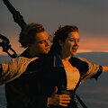 Leonardo DiCaprio ir Kate Winslet filme &bdquo;Titanikas&ldquo;