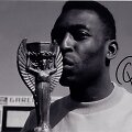 Pele su Jules Rimet trofėjumi