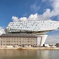 Administracinis pastatas &bdquo;Uosto namai&ldquo;