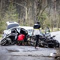 Karačiūnų gatvėje BMW atsitrenkė į medį
