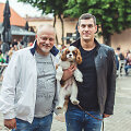 Gytis Pa&scaron;kevičius ir Justinas Jankevičius su augintiniu Čiupkumi
