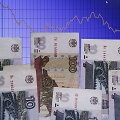 Prie Rusijos rublio kurso kritimo prisideda pinganti nafta