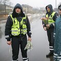 Vilniaus kelių policija sveikino moteris Kovos 8-osios dienos proga