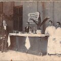 &bdquo;Bristolio&ldquo; restorano darbuotojai prie&scaron; Pirmąjį pasaulinį karą, fotografai Mironas ir Leonas Butkovskiai