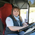 Jelena Staniulienė vairuoja autobusą
