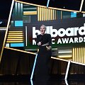 &bdquo;Billboard&ldquo; muzikos apdovanojimų vedėja Kelly Clarkson