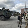 ESBO stebėtojai Baltijos &scaron;alių kariniuose vienetuose tikrina ginkluotę