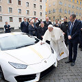 Popiežiaus Pranci&scaron;kaus &bdquo;Lamborghini Huracan&ldquo;