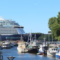 Klaipėdos uoste pirmą kartą vie&scaron;i naujutėlaitis kruizinis laivas &bdquo;Mein Schiff 6&ldquo;, Hamburge pa&scaron;ventintas tik &scaron;ių metų birželio 1 dieną