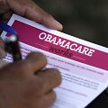 Daugybėje apklausų daug amerikiečių teigia nepritariantys vadinamajam &bdquo;Obamacare&ldquo; (liet. Obamos priežiūra) įstatymui.