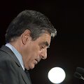 Francois Fillonas toliau klimpsta