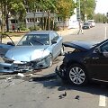 Antradienį apie vidurdienį Panerių ir Vytauto gatvių sankryžoje, Jonavoje, įvyko automobilių avarija.