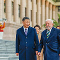 Kinijos lyderis Xi Jinpingas ir Brazilijos prezidentas Luizas Inacio Lula da Silva