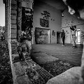 Kultūros namų griuvėsiuose jaunimas įsirengė krep&scaron;inio aik&scaron;telę
