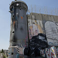 Naujieji pie&scaron;iniai, pana&scaron;ūs į Banksy ankstesnius pie&scaron;inius