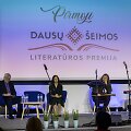 Dausų &scaron;eimos lietuvių literatūros premija