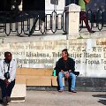 Lisabona &ndash; įvairiatautis miestas. Tai liudija ir mieste esanti tolerancijos siena, ant kurios  įvairiomis kalbomis užra&scaron;yta būtent &scaron;i frazė.