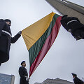 Valstybės vėliavos pakėlimo ceremonija Nepriklausomybės aik&scaron;tėje