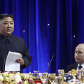 Kim Jong Unas ir V.Putinas Vladivostoke