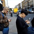 Telefonų ekranai užvaldę Londono gyventojus