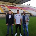 &bdquo;Sūduvos&ldquo; direktorius Karolis Skinkys, Renanas Oliveira ir agentas Aleksa Sredojevičius.