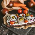 Skandinavi&scaron;kas &bdquo;sm&oslash;rrebr&oslash;d&ldquo; sumu&scaron;tinis