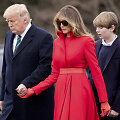 Donaldas Trumpas su žmona Melania ir sūnumi Barronu