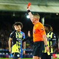 Raudona kortelė &bdquo;Manchester City&ldquo; gynėjui Rico Lewisui