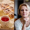 Dangira &Scaron;ima&scaron;iutė ir jos keptas mielinis suktinis bei spanguolių kisielius