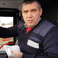 Vilniaus autobusų vairuotojai naudoja dezinfekcinį skystį