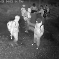 Medžiotojų kamera užfiksavo grupę vyrų einančių netoli sienos su Baltarusija