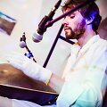 Tomas groja Lietuvoje labai neįprastu instrumentu