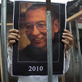 Protestuotojai ragina padėti sunkiai sergančiam Liu Xiaobo
